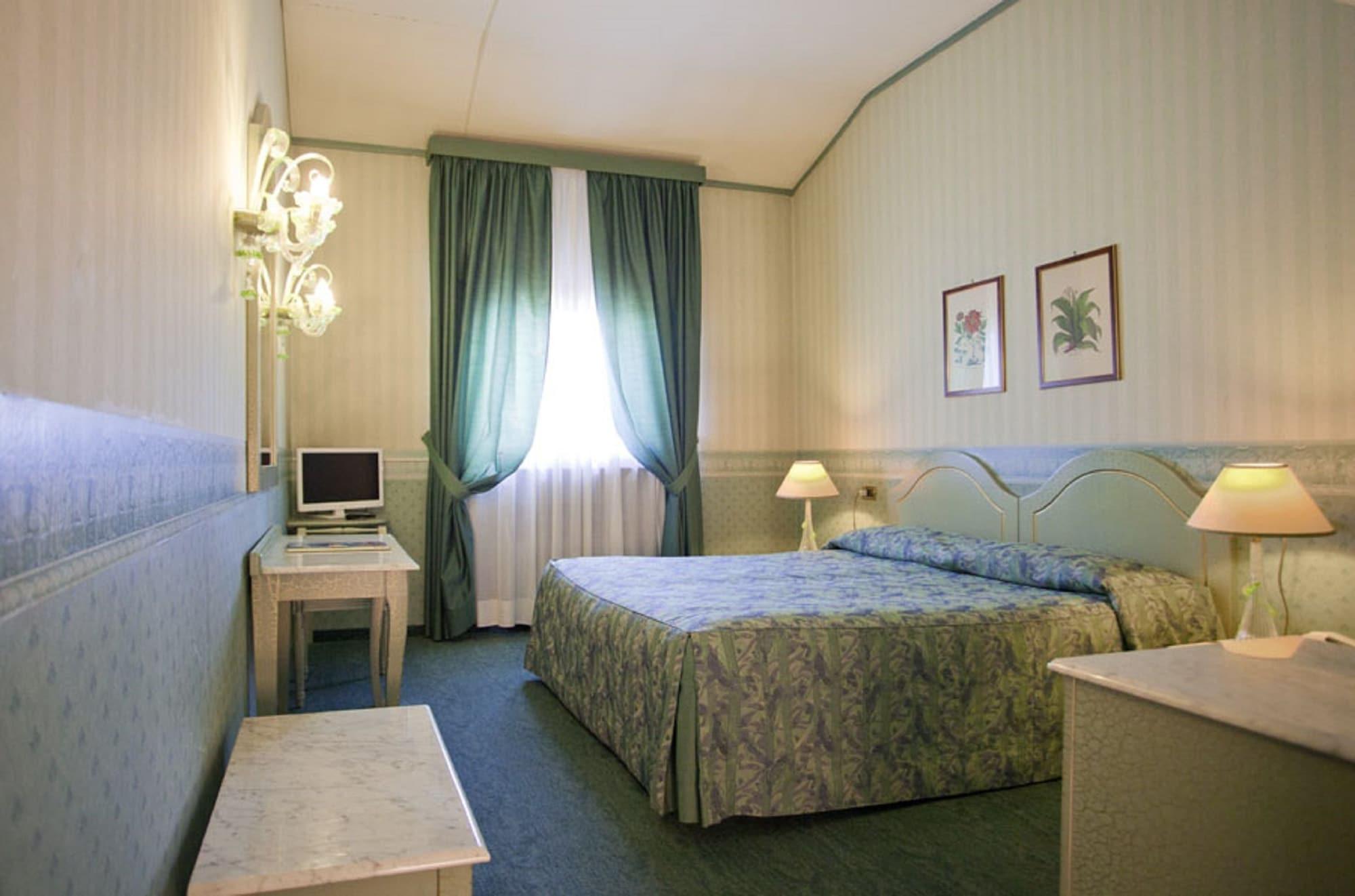 Hotel Bentivoglio Residenza D'Epoca Luaran gambar