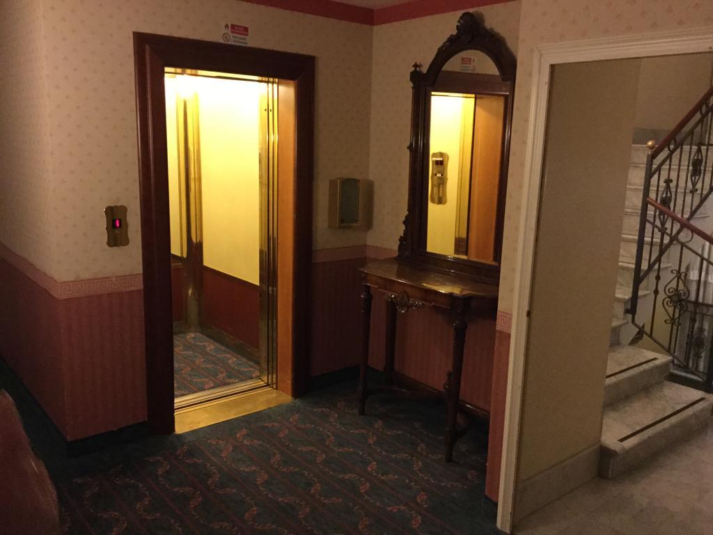 Hotel Bentivoglio Residenza D'Epoca Luaran gambar